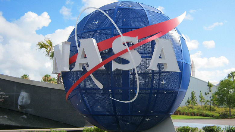 NASA хочет продлить программу перекрёстных полётов с Россией и совместно работать по проекту МКС до 2030 года