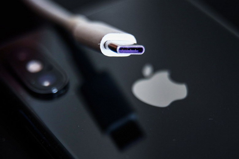 Создатель iPod назвал Apple монополистом. Тони Фаделл считает правильным требование ЕС о переводе iPhone на USB-C