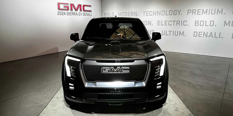 A $100,000+ electric pickup truck that can power a home for up to 21 days. GMC Sierra EV Denali Edition 1 unveiled
