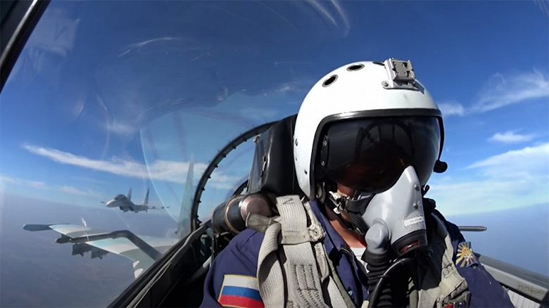 В России создали систему интеллектуальной поддержки лётчиков-истребителей в дальнем бою