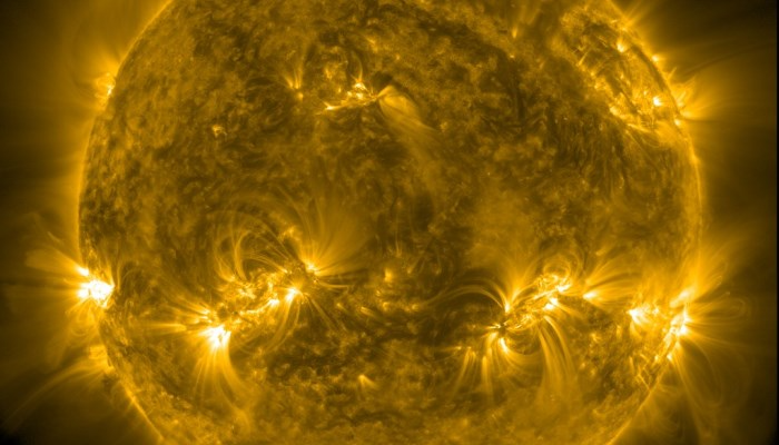 На фото: мощная вспышка на Солнце самого высокого класса, вторая по силе за 5 лет