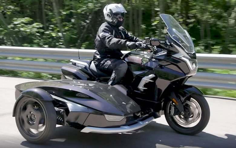 Отечественный мотоцикл Aurus Merlon с двигателем мощностью 190 л.с. запустят в производство в 2024 году