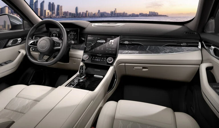 Конкурент Volvo XC90 и Mercedes-Benz GLE. В России начались продажи Lynk & Co 09 Конкурент Volvo XC90 и Mercedes-Benz GLE. В России начались продажи Lynk & Co 09