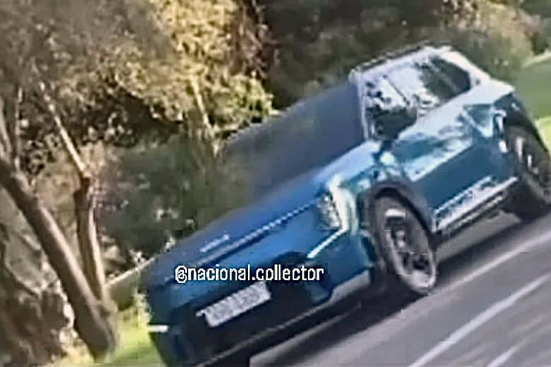 Серийный 400-сильный 6-местный кроссовер Kia EV9 засняли вживую