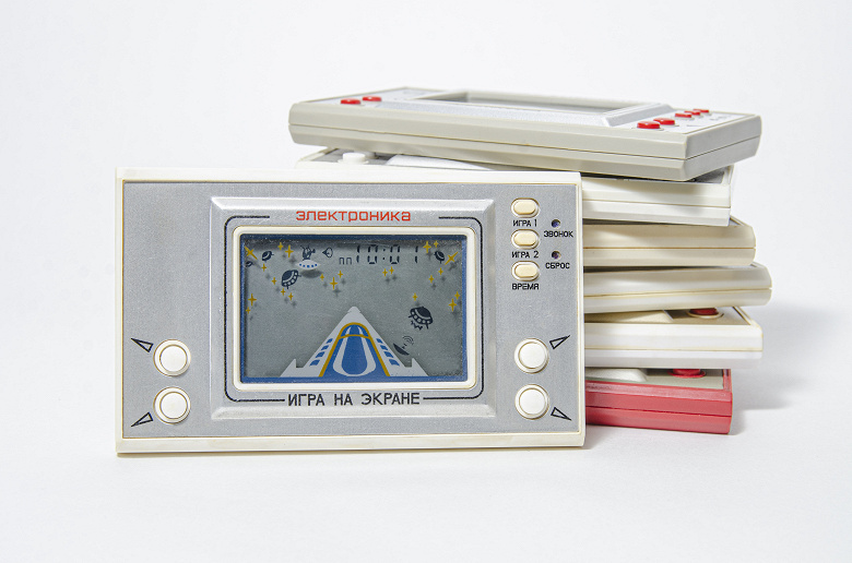 Советские 3D-очки, «Ну, погоди!» и Nintendo Game Boy - можно подержать в руках и сыграть бесплатно