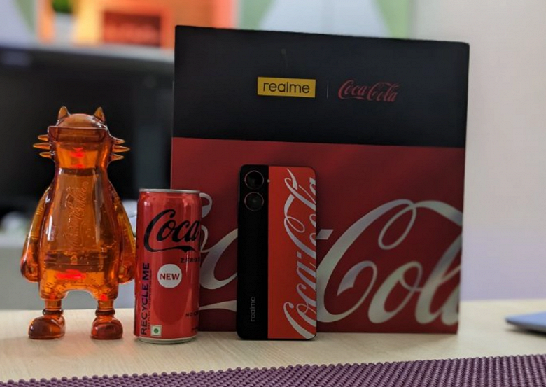 Фирменный телефон Coca-Cola, созданный Realme, показали вживую. Он получит уникальный дизайн и контент