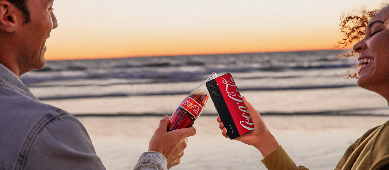 ColaPhone прибыл! Представлен Realme 10 Pro Coca-Cola Edition с богатой комплектацией и «уникальной» темой