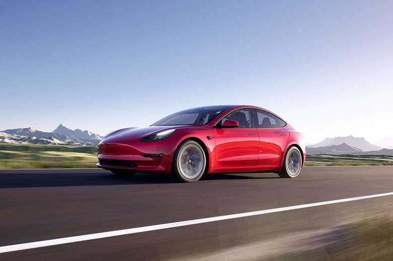 Tesla отзовёт почти 363 000 автомобилей с «автопилотом»