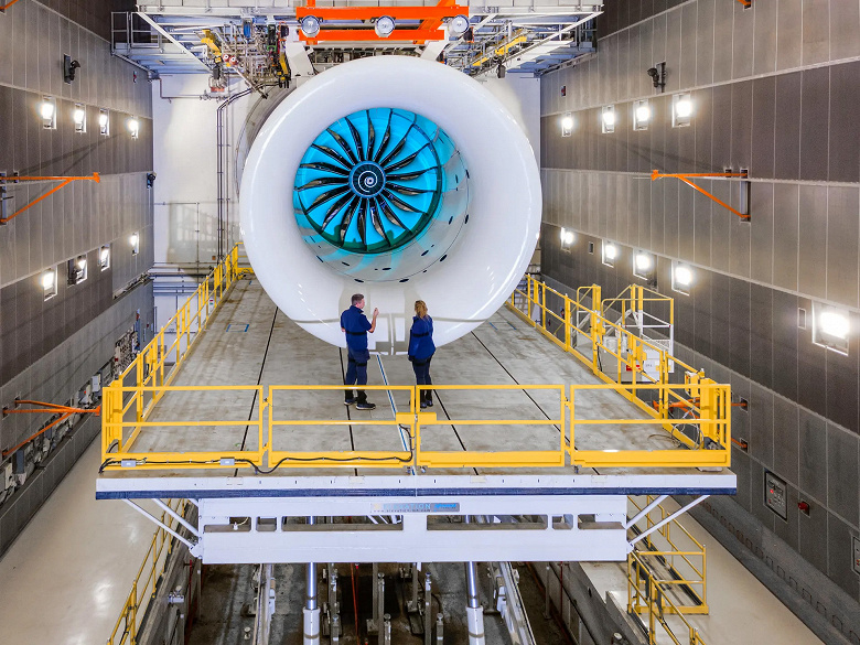 Самый большой в мире авиадвигатель прошел испытания на полной мощности. Rolls-Royce UltraFan способен генерировать тягу до 50 тонн