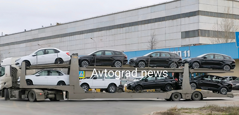 С проблемами справились: АвтоВАЗ начал отгрузку Lada Vesta SW и Vesta SW Cross покупателям