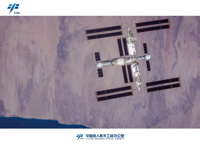 Впервые опубликованы качественные фото китайской орбитальной станции Тяньгун. Её засняли из космоса