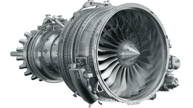 Двигатель ПД-8 для импортозамещённого самолёта SJ-100 на пороге сертификации: документы для этого будут поданы в Росавиацию до конца ноября