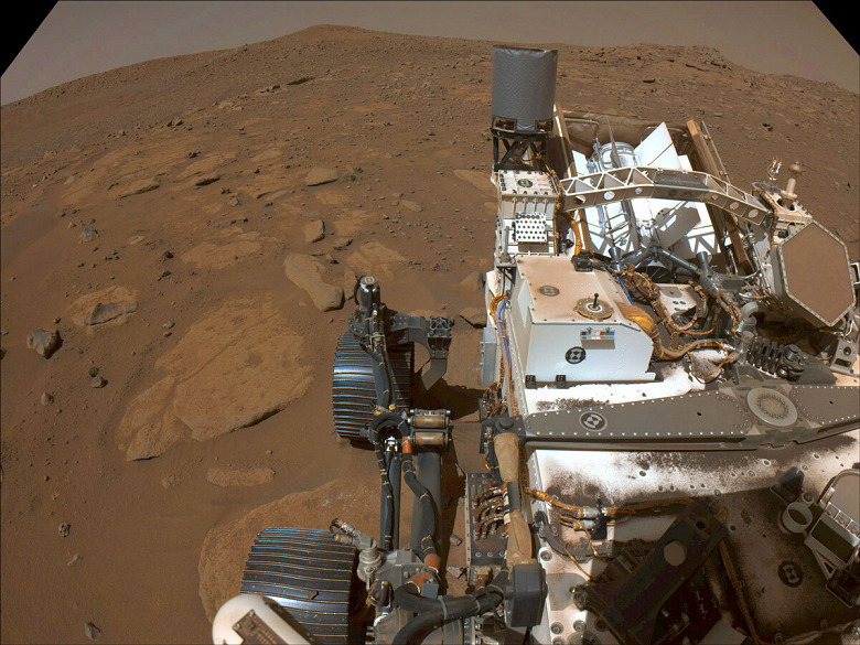 Марсианский «автопарк» NASA «залёг на дно» – связь с ним прерывается, но исследования продолжаются