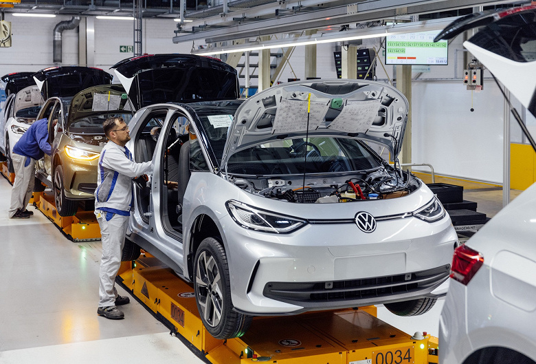 Проблемы есть не только у ВАЗа. Volkswagen приостановит свой крупнейший завод из-за нехватки моторов, на предприятии собирают Audi Q4 e-tron, Volkswagen ID. 4 и ID. 5