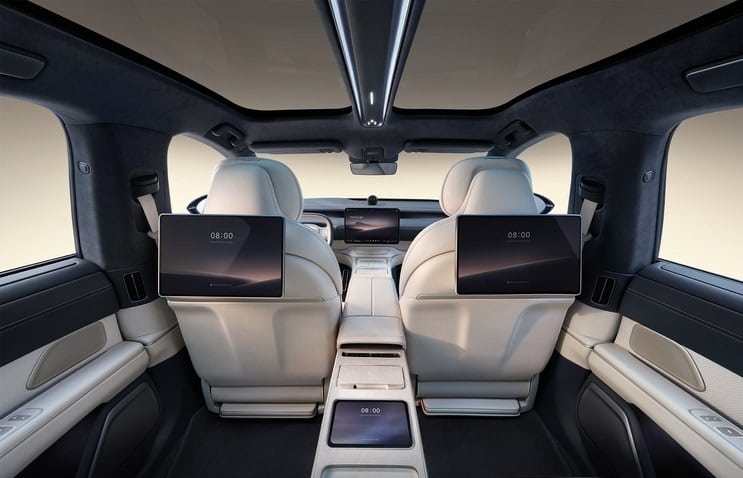 Представлен Nio ET9 – «китайский Maybach»: 697 л.с., полноуправляемое шасси, роскошное оснащение и зарядка на 225 км за 5 минут Представлен Nio ET9 – «китайский Maybach»: 697 л.с., полноуправляемое шасси, роскошное оснащение и зарядка на 225 км за 5 минут