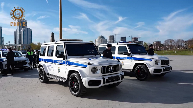 Пока ФСО осваивает Great Wall Poer, а московские правоохранители – Tank 500, полицейские Чечни получили пару Mercedes-AMG G 63