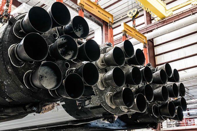 SpaceX готовится к запуску Falcon Heavy для секретного проекта X-37B