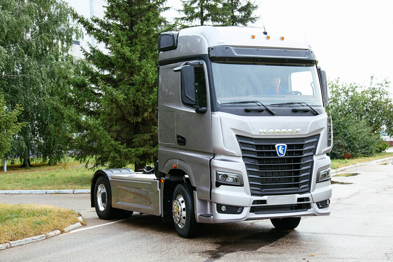 Большое возвращение КамАЗа на российский авторынок: к 2030 году появятся грузовики К5+, а объём продаж достигнет 60 тыс. штук