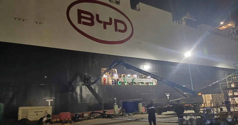 Это первое судно BYD: оно сможет перевозить 7000 машин