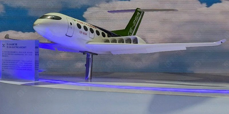 Создатель китайского пассажирского лайнера COMAC C919 разрабатывает электрический 19-местный самолёт с десятью винтами