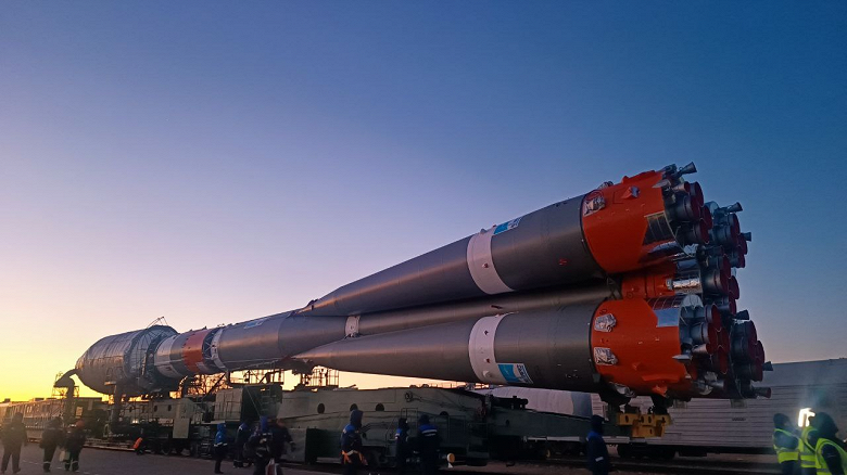 Ракету «Союз» с новой «Арктикой» установили на старте Байконура