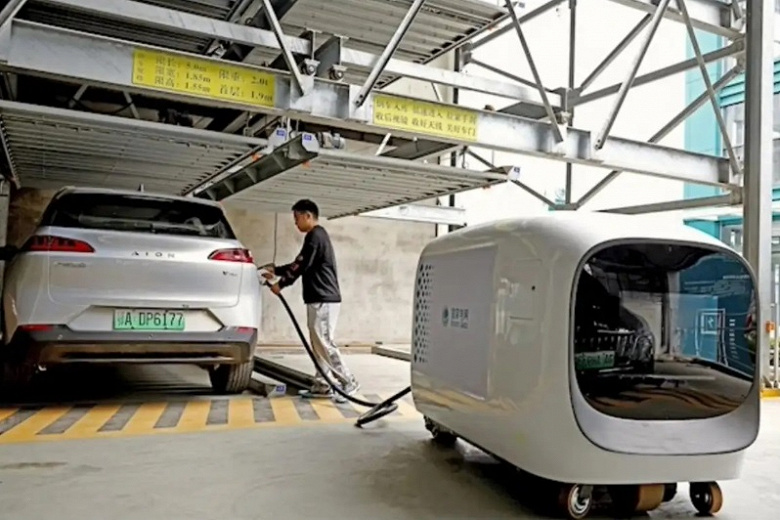 Huawei запатентовала машинку для зарядки электромобилей