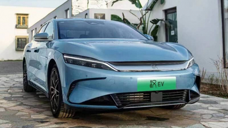 BYD Han EV 2023 стал суперхитом: за 4 часа продано 5000 машин