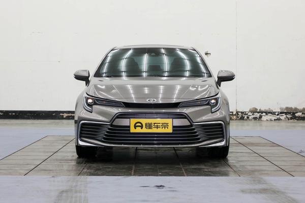 Золотая середина между Toyota Corolla и Camry? В Китае представлен седан Toyota Lingshang 2023