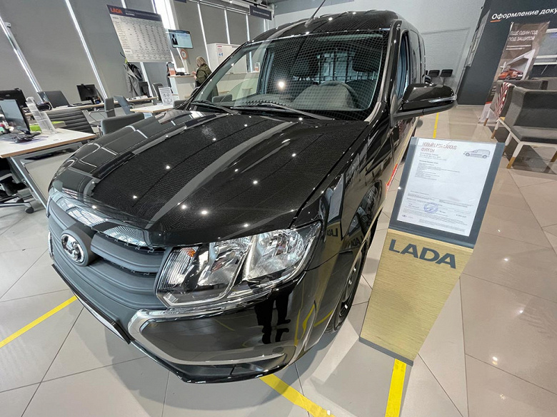 Lada Vesta за 2,38 млн рублей, Largus за 2 млн, Granta – от 800 тыс. Итоги рейда по столичным дилерам АвтоВАЗа