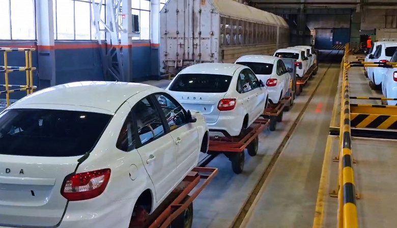 АвтоВАЗ собирается производить 30 тыс. Lada Vesta и Granta в Узбекистане
