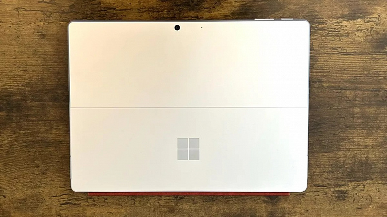 Самый дешёвый ноутбук Microsoft перейдёт на Arm. Surface Go 4 получит SoC Snapdragon 7c Gen 2