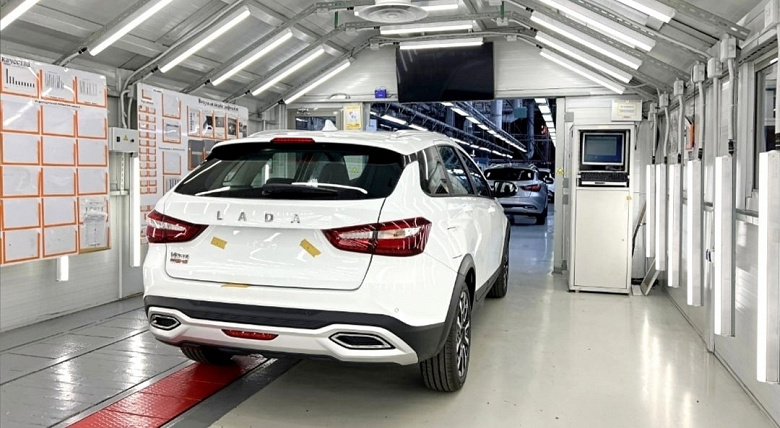 АвтоВАЗ продолжает выпускать некомплектные Granta и Vesta NG. Для первой не хватает электроусилителей руля, для второй – стабилизаторов поперечной устойчивости