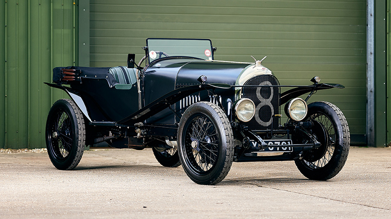 «Поворотный момент в истории автоспорта и краеугольный камень легенды Bentley», — принимавший участие в гонке «24 часа Ле-Мана» в 1923 году автомобиль продали за 3,7 млн долларов