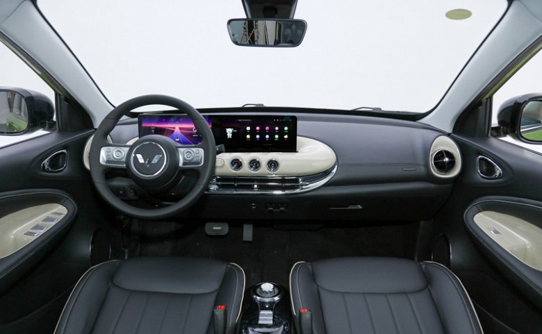 Электромобиль с кроватью внутри за 8500 долларов стал хитом. Появились первые данные о продажах Wuling Bingo