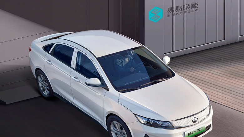 В России появится возможность зарядить электромобиль за пару минут: Livan планирует создать сеть станций по быстрой замене тяговых батарей