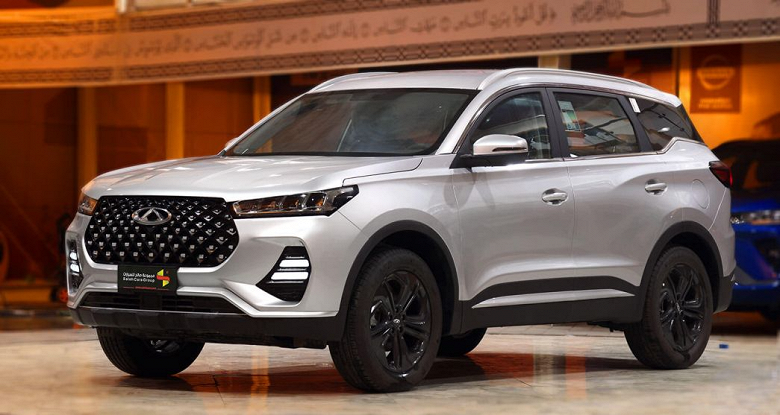 Hyundai Solaris и Kia Rio уступили место Chery Tiggo, Lada Granta и Geely Coolray. Названы самые популярные модели у таксопарков в России