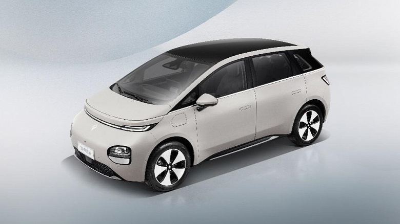 Кроссовер, который вовсе не кроссовер. Электромобиль Baojun Yunduo не умеет разгоняться быстрее 150 км/ч