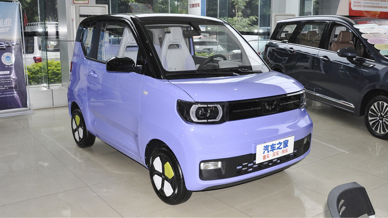 Стоимость Wuling Hongguang Mini EV — самого популярного электромобиля в Китае — рухнула до 2850 долларов