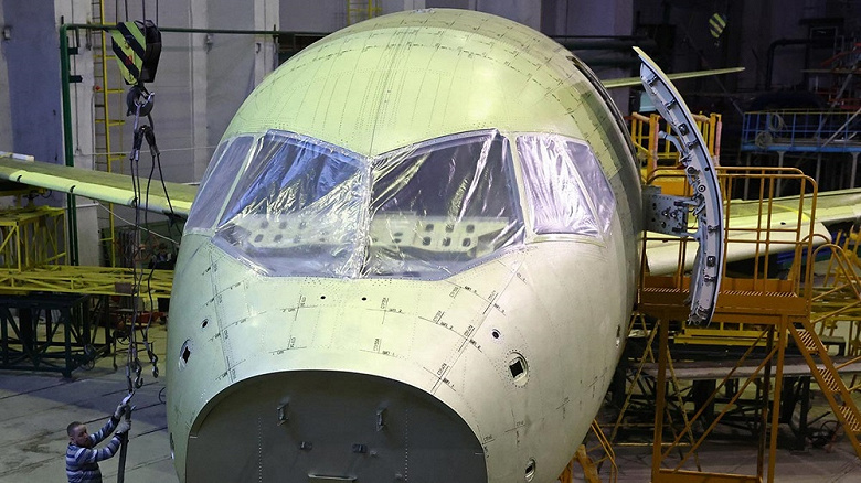 В российском самолёте SSJ New почти не останется импортных компонентов