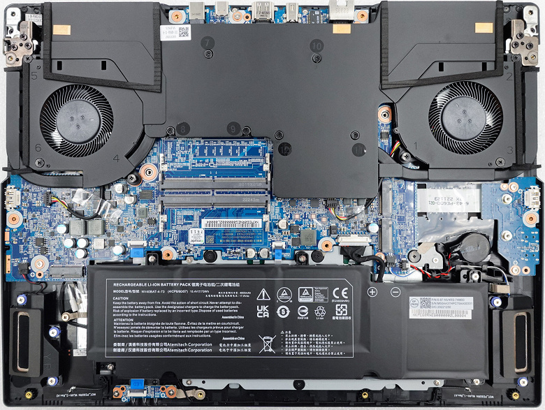 Огромная испарительная камера в ноутбуке способна отвести до 300 Вт мощности. XMG показала новые Apex и Pro 16