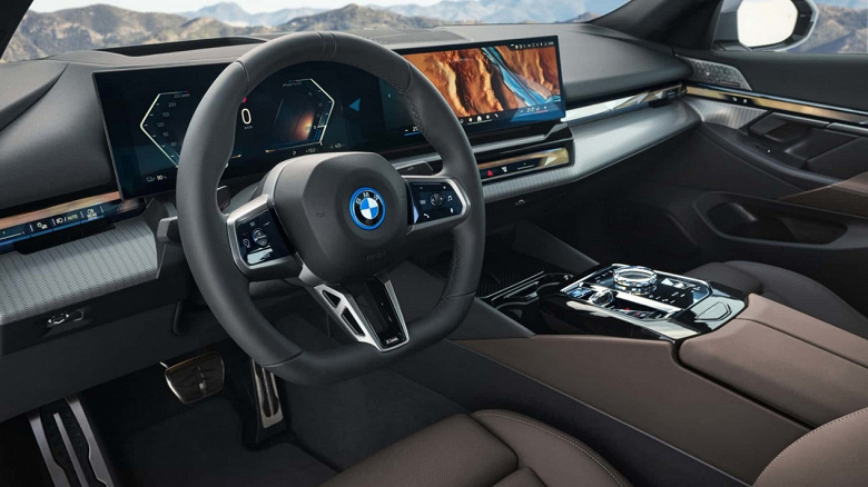 BMW 5-series может не только в светящиеся «ноздри». Это первый автомобиль, сертифицированный в Германии с полуавтоматическим автопилотом (он сам рулит на скорости 130 км/ч)