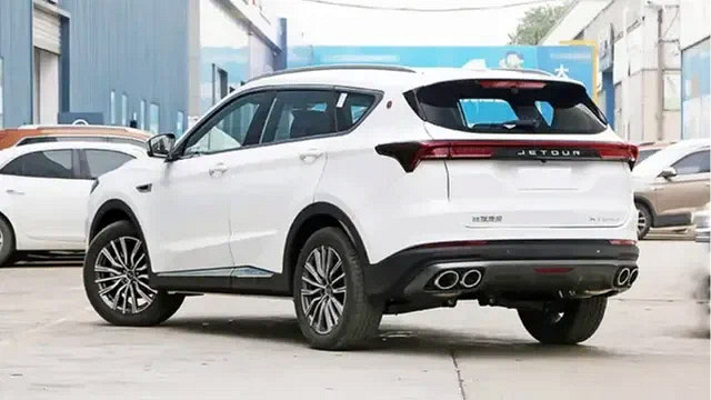 На замену Toyota RAV4. В России начали продавать Jetour X70 Plus с мощным 197-сильным мотором