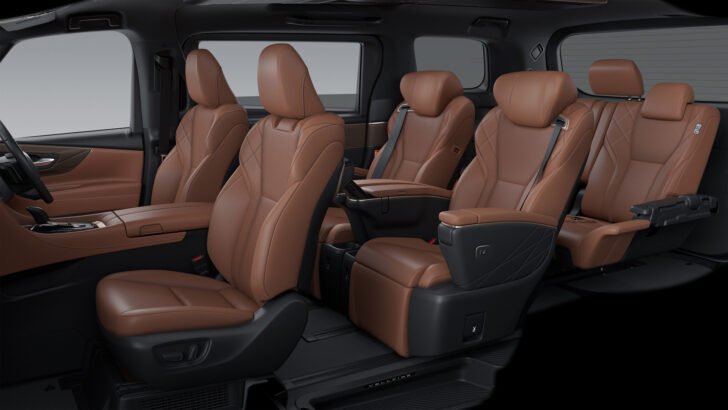 Представлены Toyota Alphard и Vellfire нового поколения: максимально комфортные и современные. Цены уже известны
