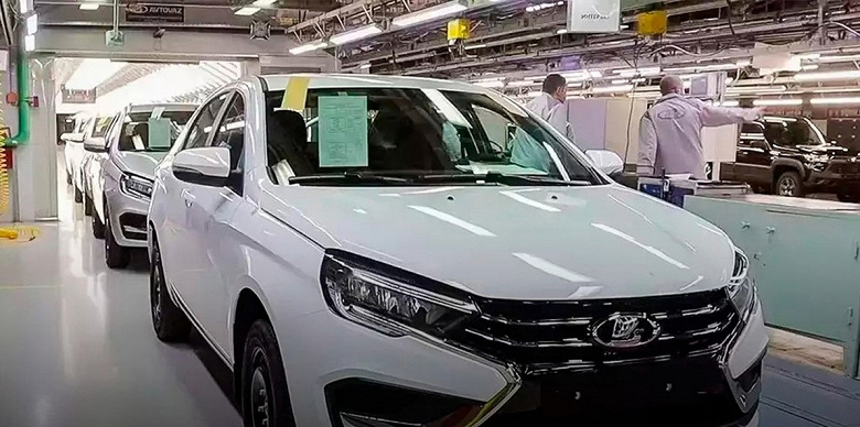 АвтоВАЗ увеличит производство Lada Vesta NG в полтора раза, а Lada Largus запустят уже в сентябре