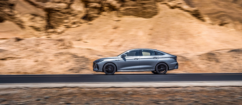 Замена Toyota Camry: гораздо дешевле, с меньшим расходом и богатым оснащением. Раскрыты особенности комплектаций Prestige и Ultimate бизнес-седана Chery Arrizo 8