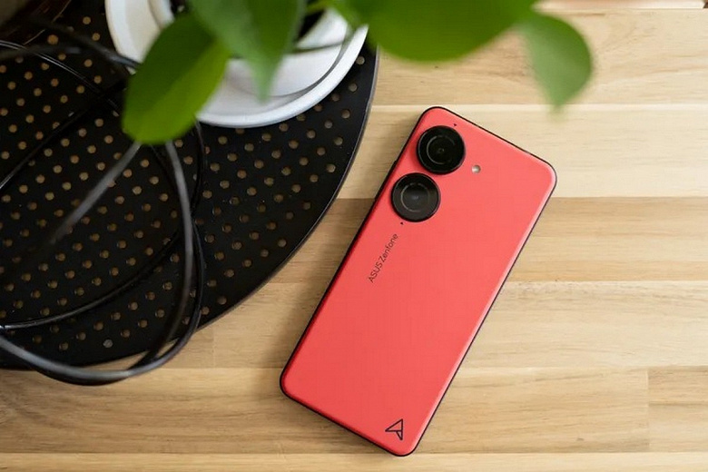 Раньше такие компакты делала Sony, теперь это делает Asus. Представлен маленький полноценный флагман ZenFone 10