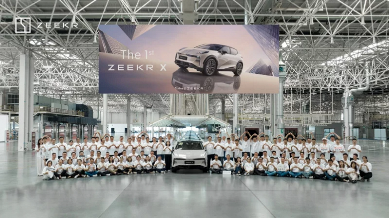 Доступный, очень быстрый и технологичный электромобиль Zeekr X, который появится в Европе, выходит в Китае