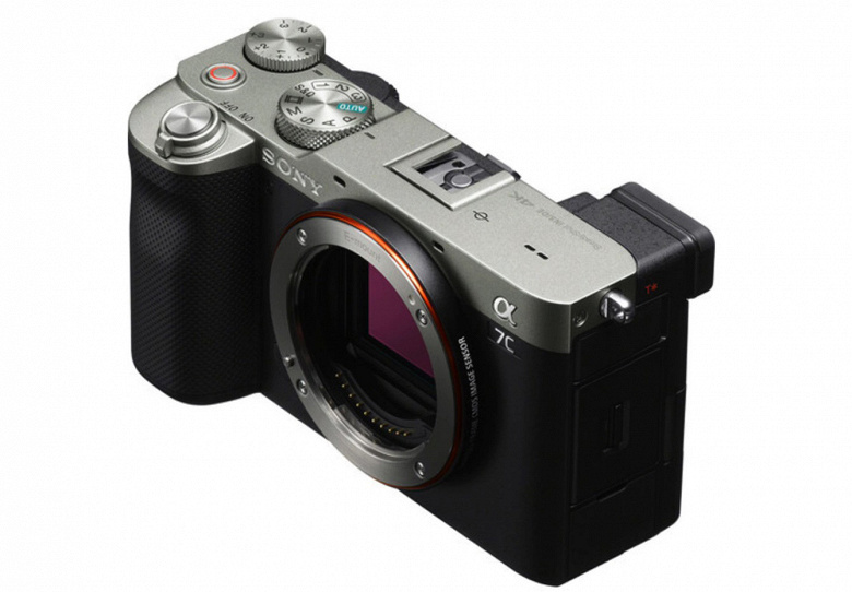 Sony готовит новые беззеркальные камеры – 33-мегапиксельную Sony A7cII и 61-мегапиксельную Sony A7cR