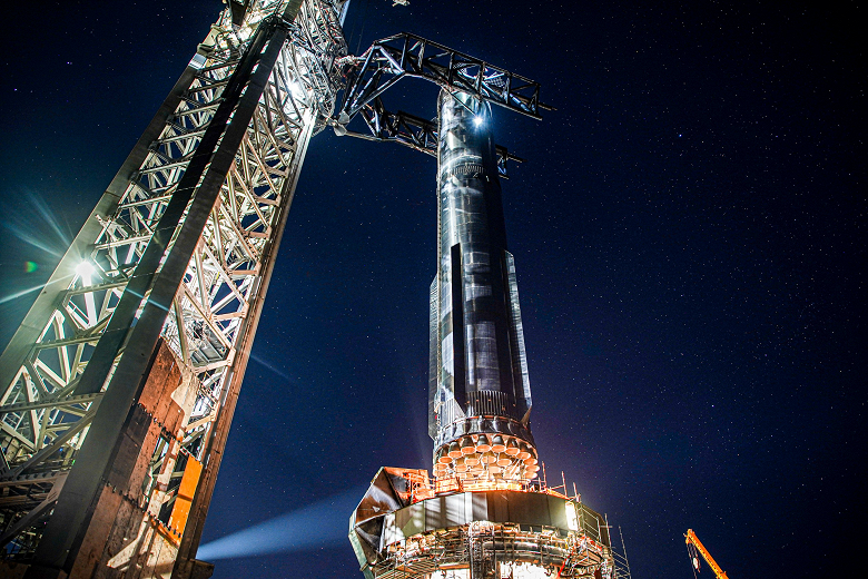 SpaceX успешно испытала Super Heavy перед новым орбитальным запуском