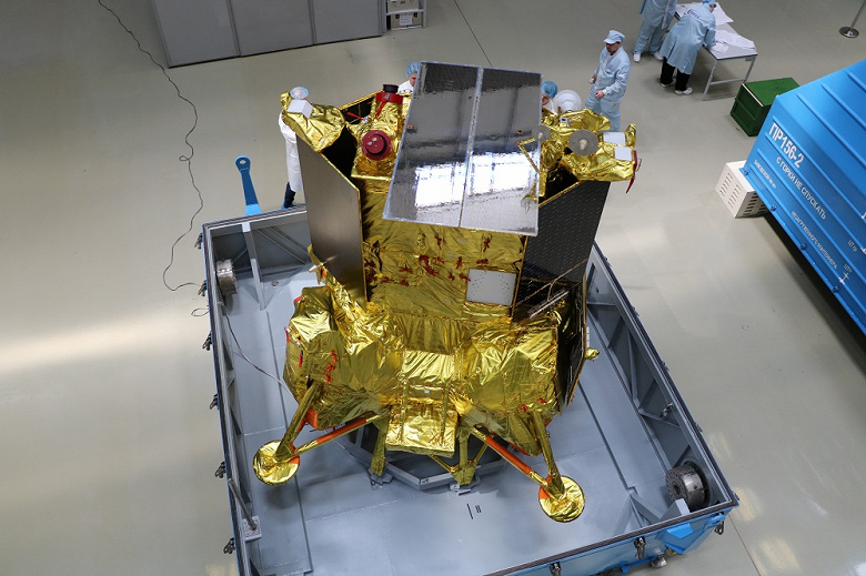 Станция «Луна-25» прибыла на космодром Восточный